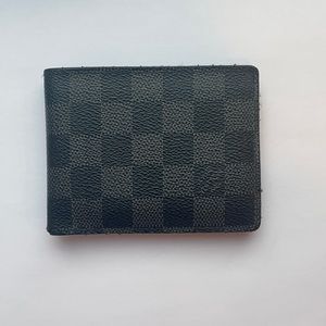 Authentic Louis Vuitton Men’s Wallet